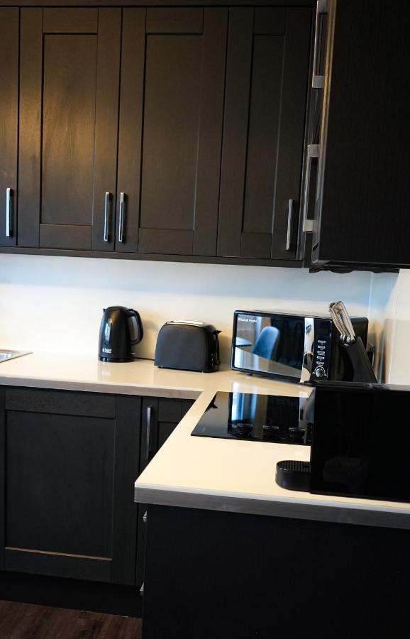 Centre 2 Bed, Perfect Cosy Stylish Apartment, Close To Shops And Beach! Sleeps 6 Apartment