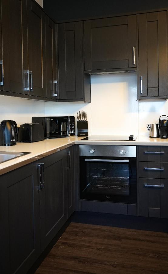 Centre 2 Bed, Perfect Cosy Stylish Apartment, Close To Shops And Beach! Sleeps 6