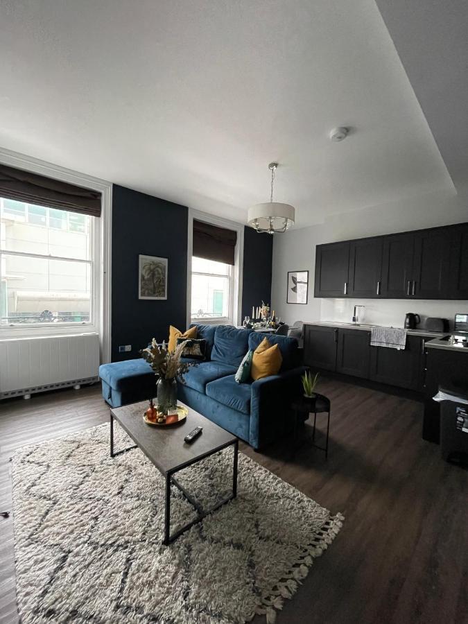 Centre 2 Bed, Perfect Cosy Stylish Apartment, Close To Shops And Beach! Sleeps 6 Apartment Brighton